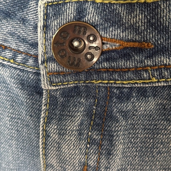 Moto U.K. Design Blue Distressed Denim Mini Skirt Y2K Vintage Style Chic Size 31 - Picture 4 of 10